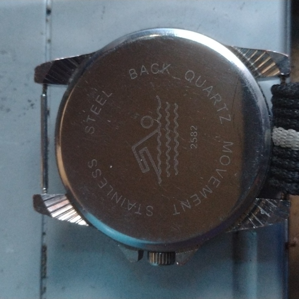 Mens Large Face Watch ⌚ - Picture 2 of 3